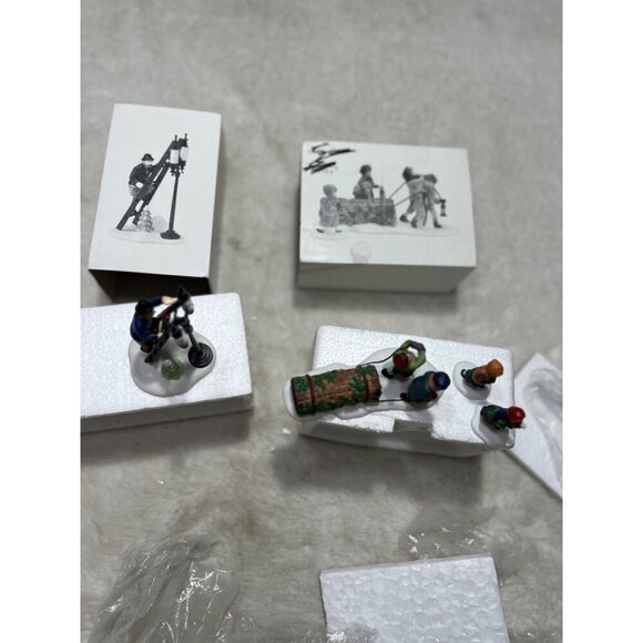 Department 56 Heritage Village Collection Bringing Home The Yule Log & Lamplight - Picture 1 of 11